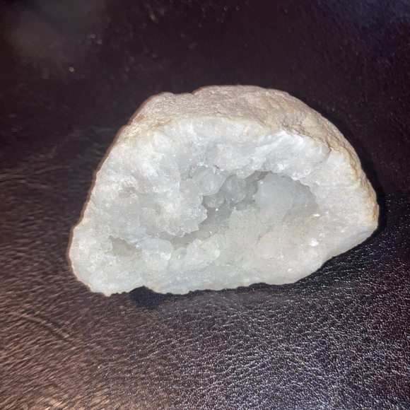 Crystal Quartz Geode - Picture 5 of 5